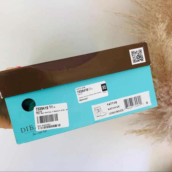 NEW DIBA TRUE Katch Cognac Brown Suede Buckle Zip Ankle Booties Boots 6 Shoes - Picture 7 of 7